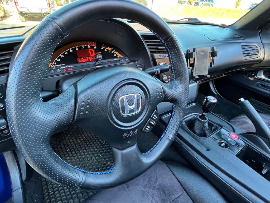2008 Honda S2000 interior