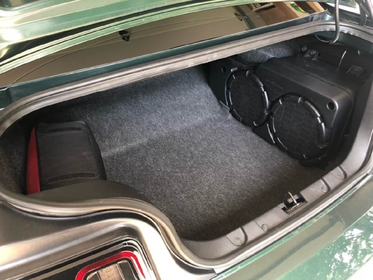 An S197 Bullitt Mustang's Shaker 1000 system cuts down on storage space. 