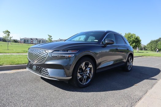 3 Pros and 2 Cons of Driving the 2023 Genesis Electrified GV70 Every Day