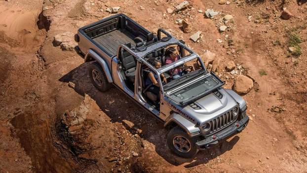 The 2024 Jeep Gladiator Is Finally Getting a New Face