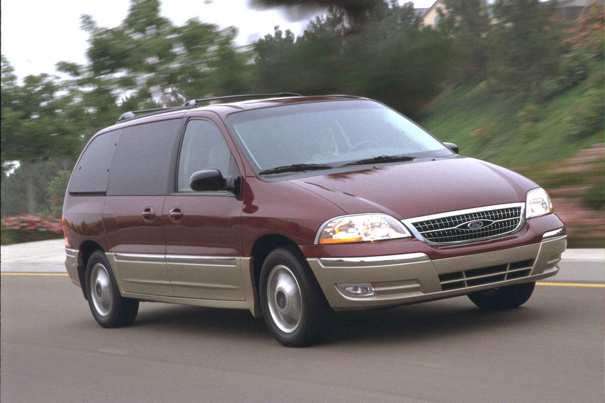 This Ford minivan is a 2000 Windstar