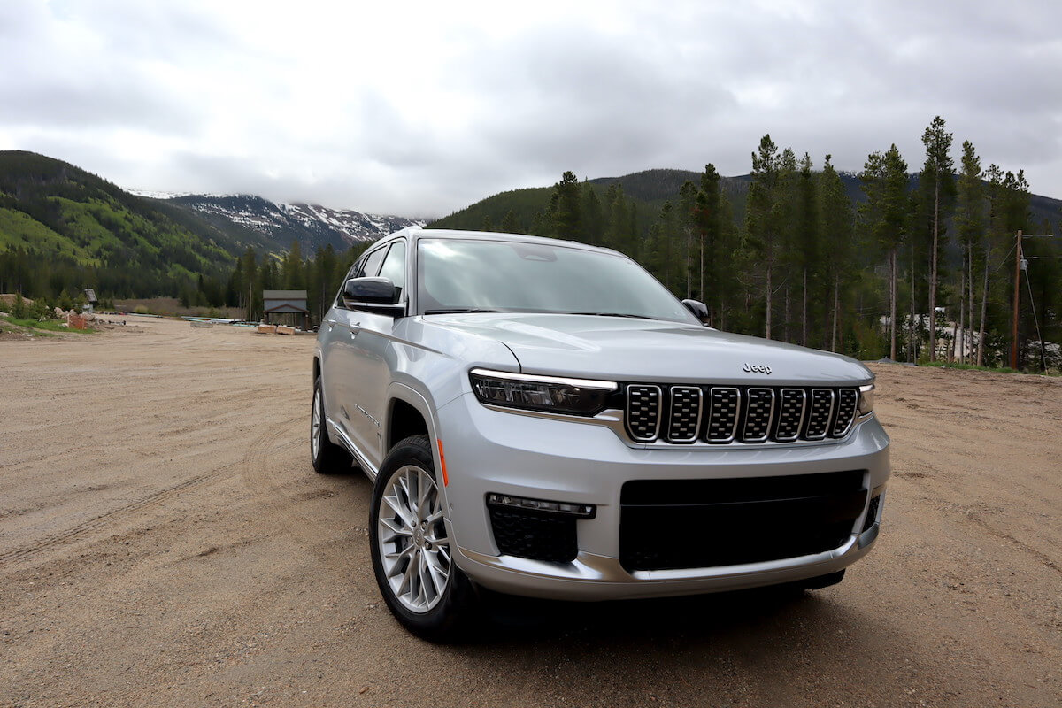 A front view of the 2023 Jeep Grand Cherokee L at RMDE 2023