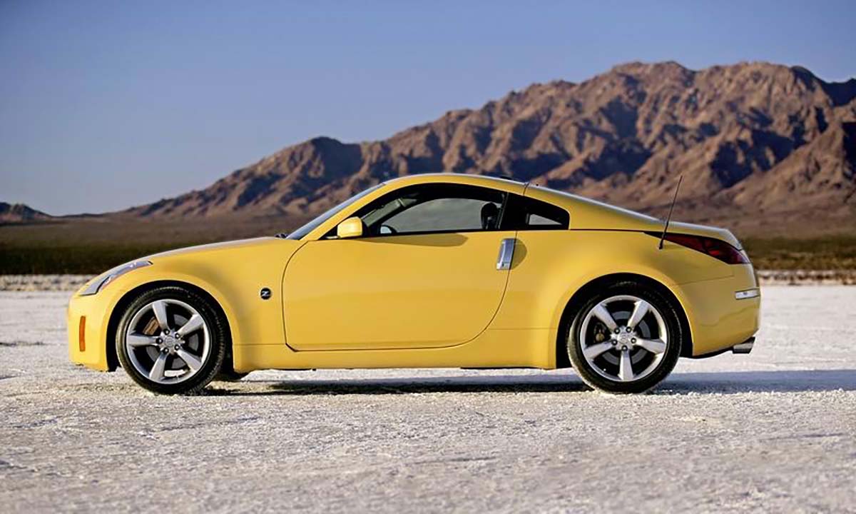 Bright Yellow Nissan 350Z Sports Car Coupe