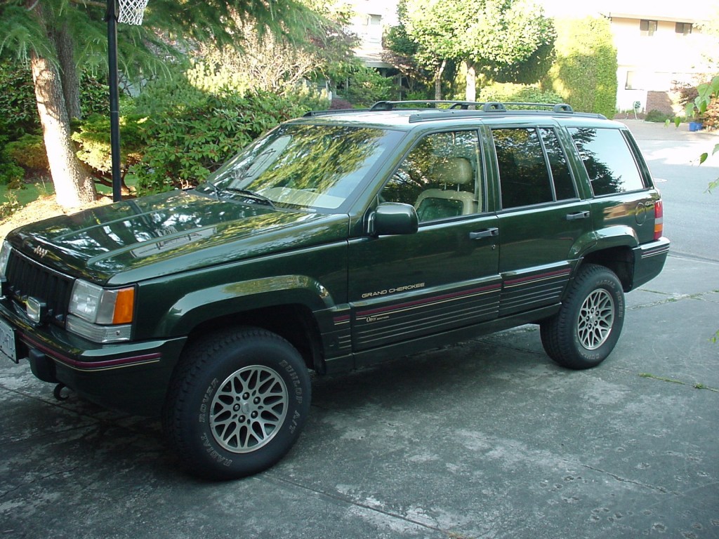 1995 Jeep Grand Cherokee in green