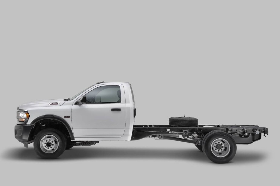 Ram 400 Chassis in a press photo from the side view is a pickup truck made in Mexico 