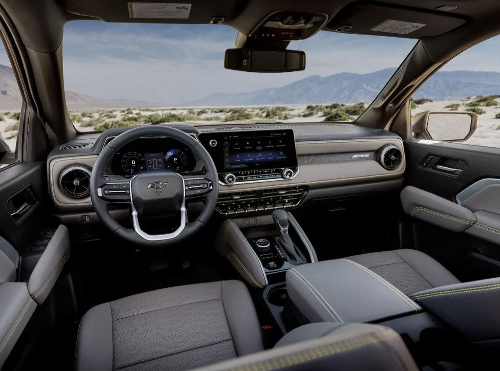 2023 Chevy Colorado interior