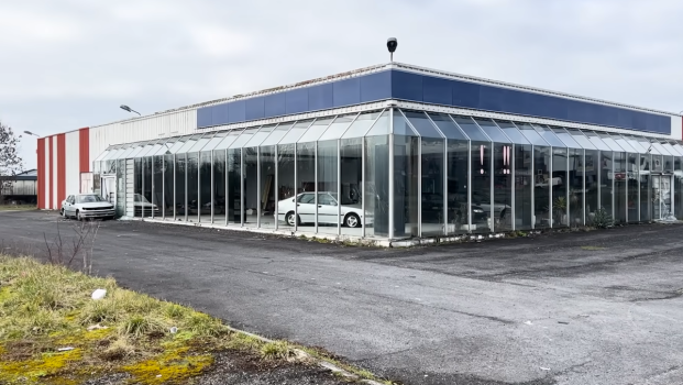 Do You Miss Saab? Here’s an Abandoned Saab Dealership With Over 20 Cars Left Inside
