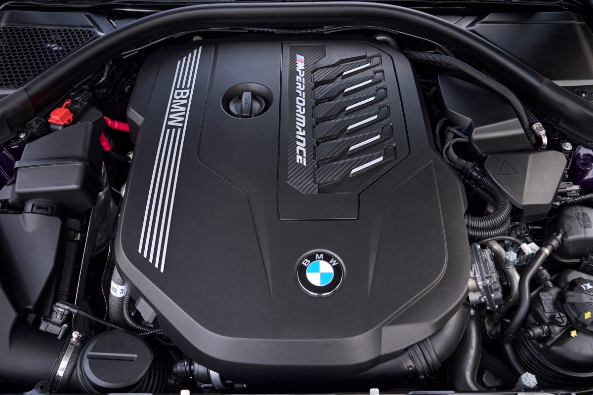 The BMW twin scroll turbo engine in the new M240i
