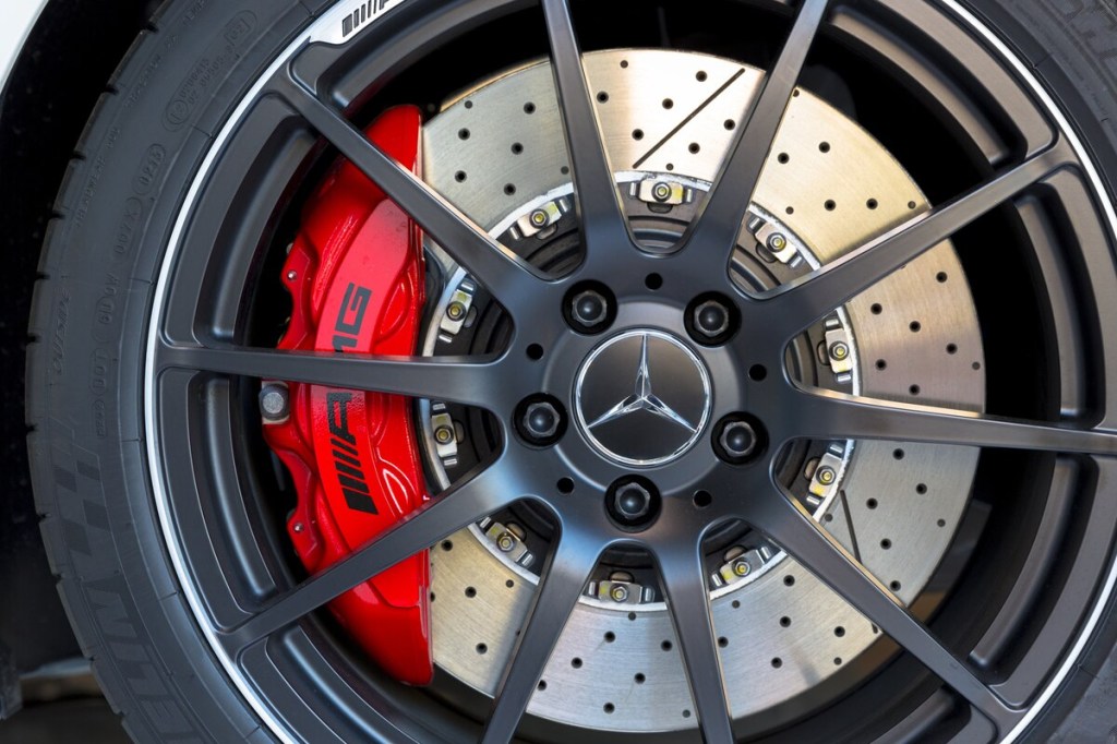 Mercedes-Benz disc brake setup 