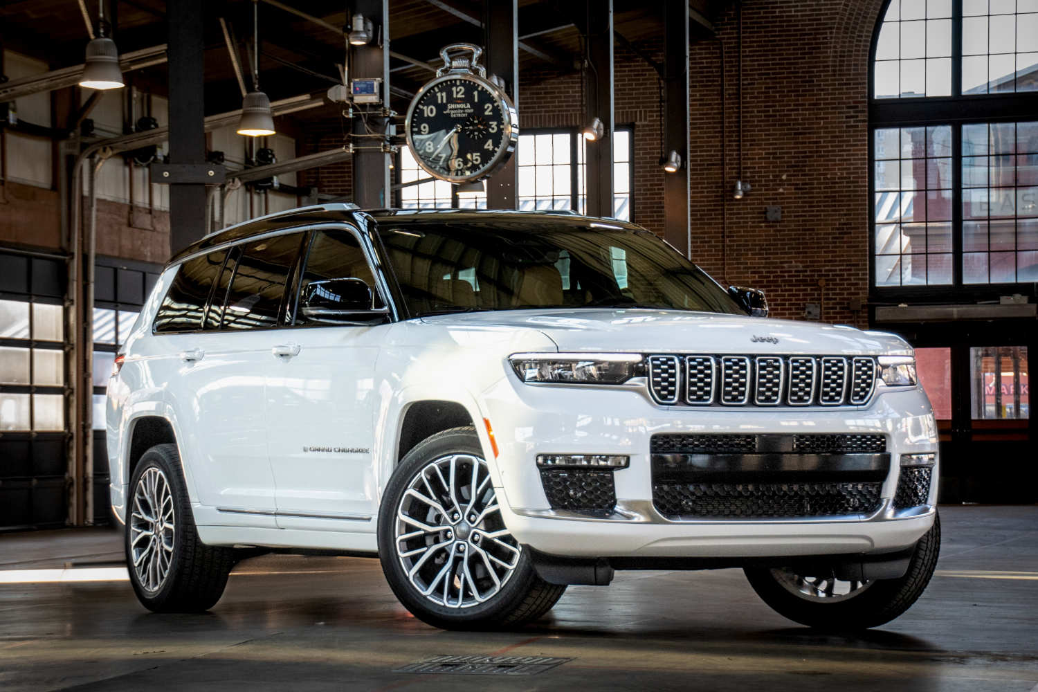 This Jeep SUV is the 2023 Grand Cherokee L