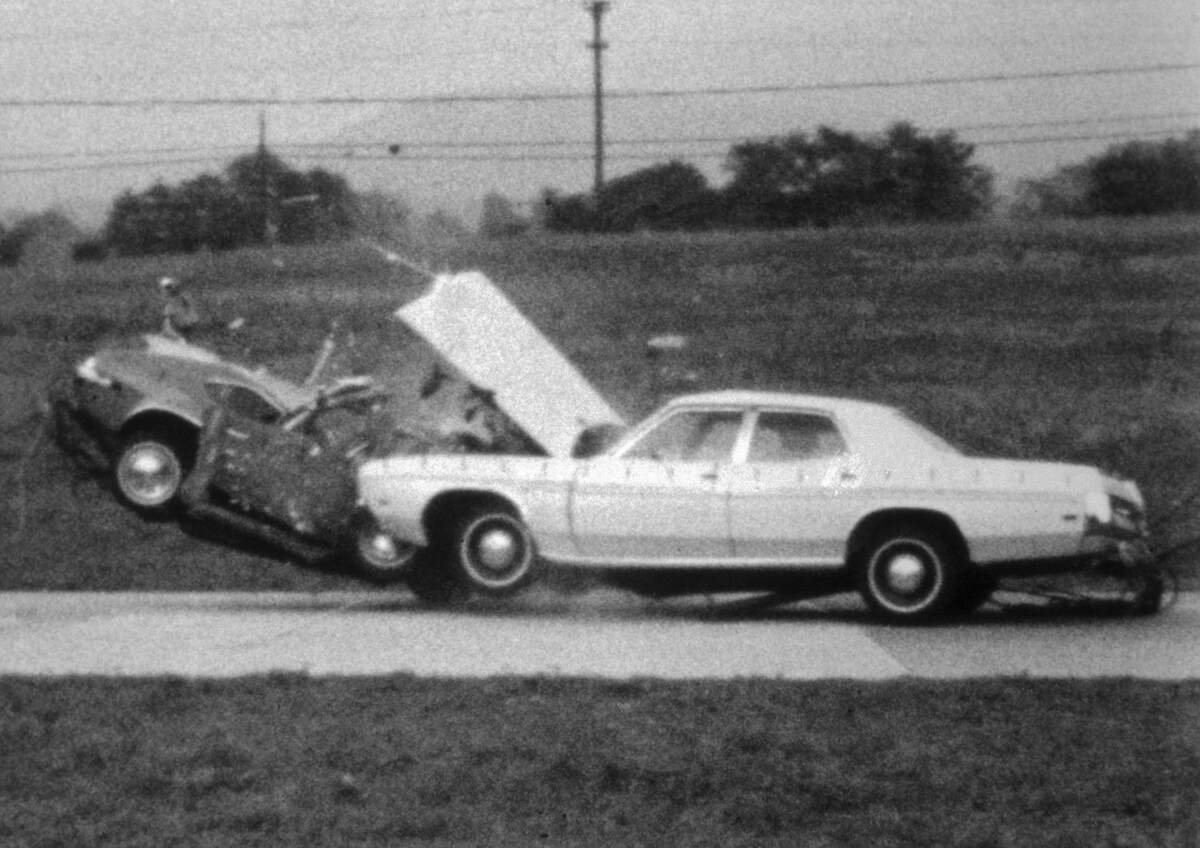 1972 Ford Pinto car crash