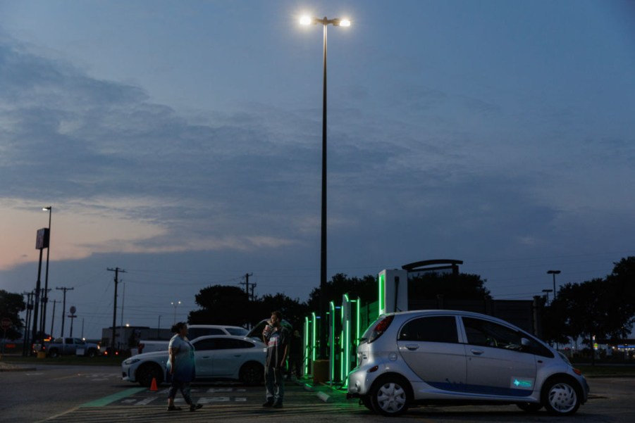 Watch Some EV Charging Stations Are Burning up Batteries Who Pays?