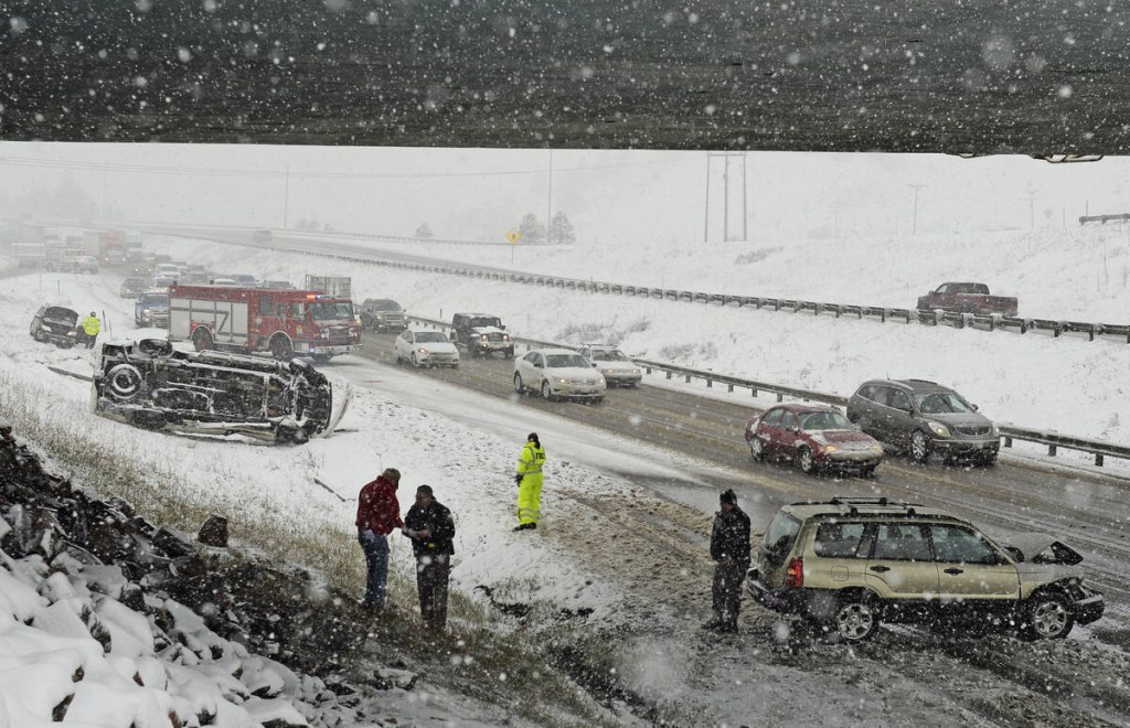 Spring snow pileup at Interstate 70 near Lookout Mountain