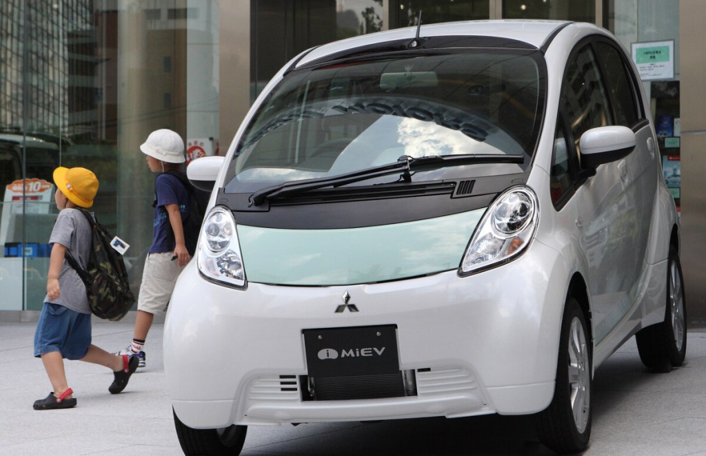 2012 Mitsubishi i-MiEV EV front view on city street