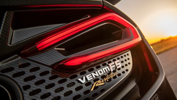 New Hennessey Venom F5 Revolution Roadster: Viva La Revolution!