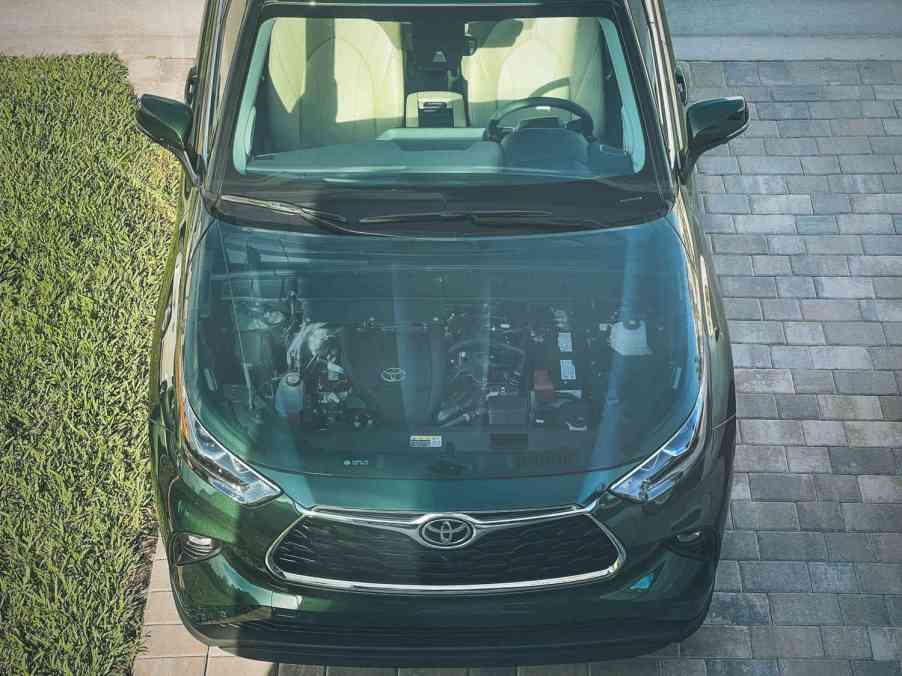 The Toyota Highlander price includes the reasonable engine