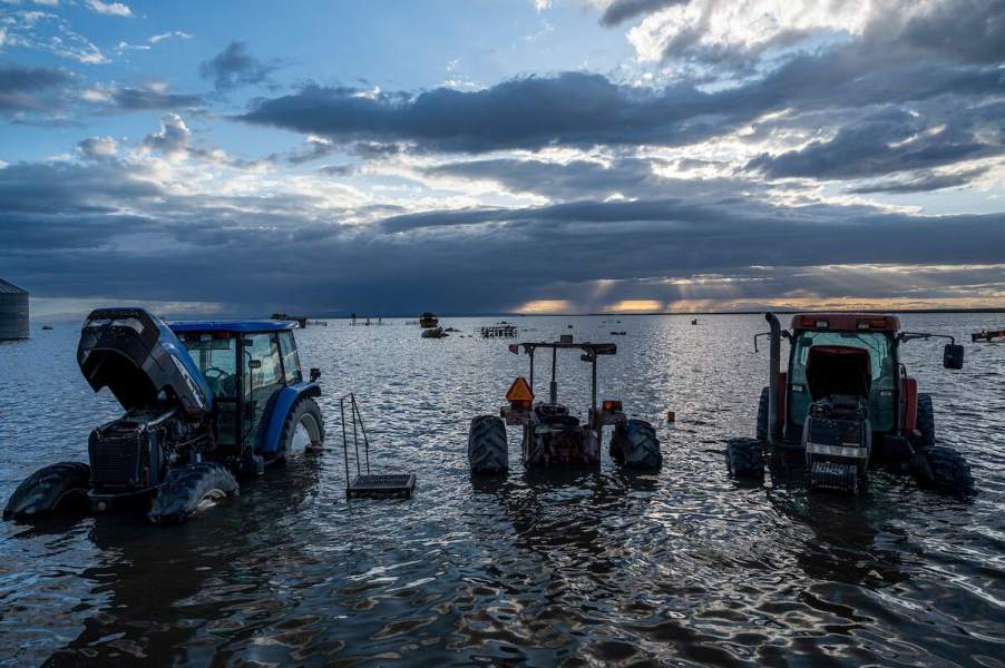 Tulare Lake flooding farm equipment