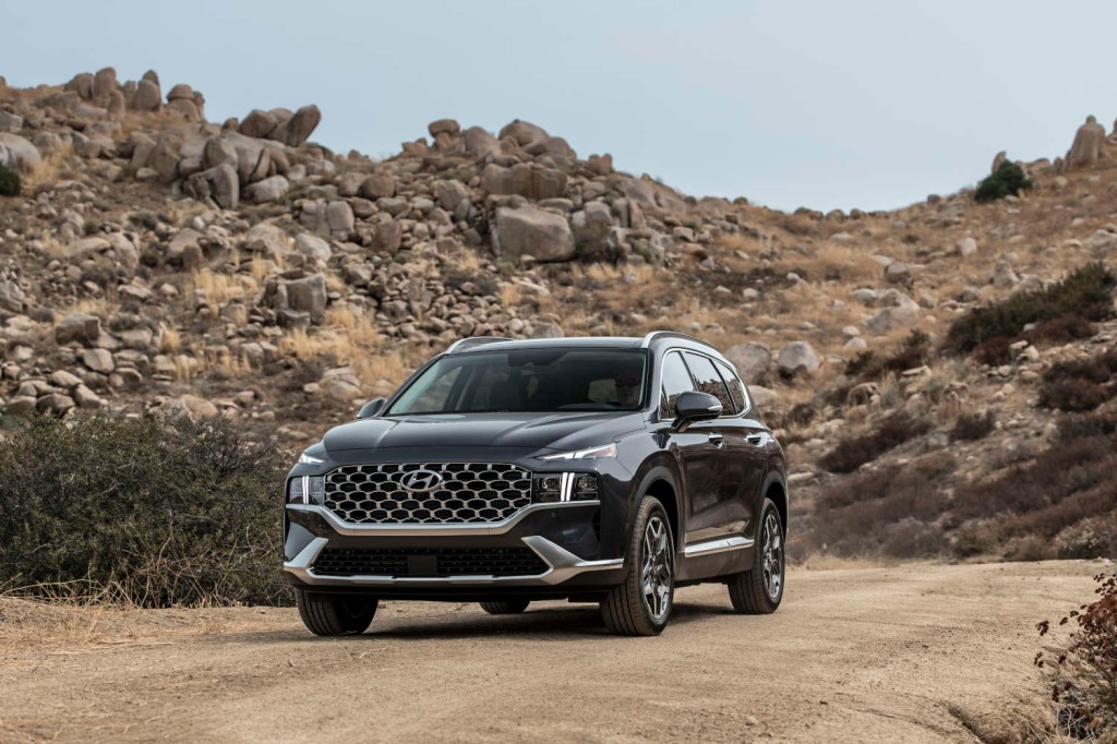 This midsize SUV is the safe 2023 Hyundai Santa Fe