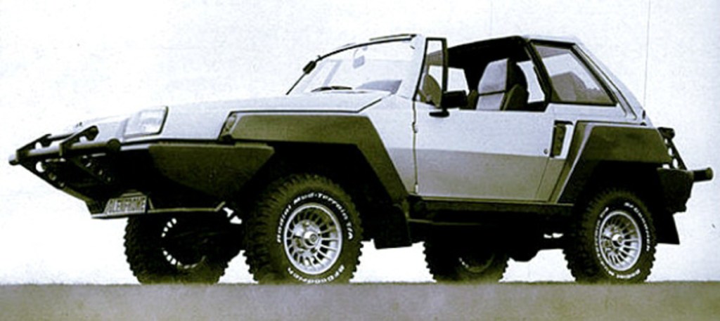 1983 Glenfrome Facet SUV low angle shot