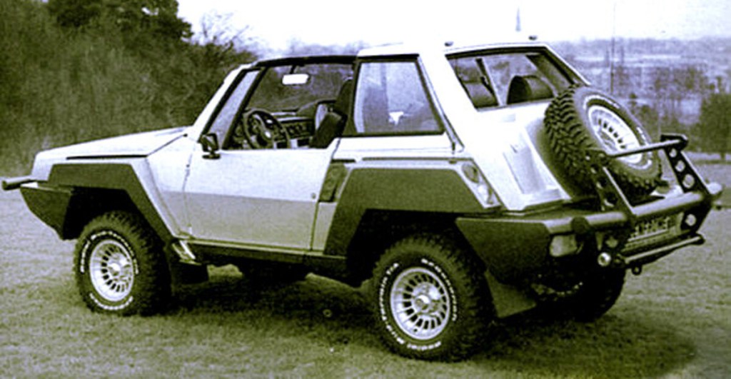 1983 Glenfrome Facet SUV on grass