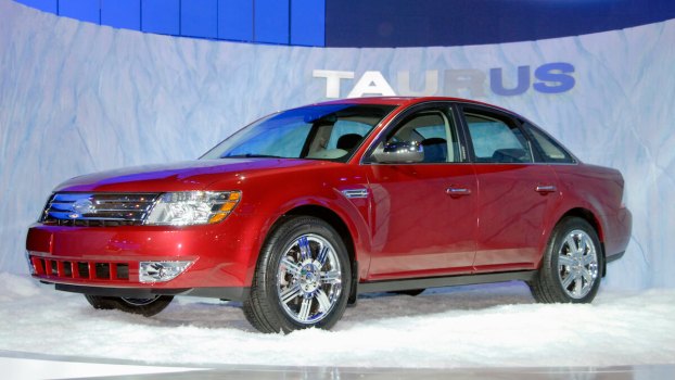 6 Cheap Used Cars and SUVs That Can Trudge Through the Snow for Under $10,000