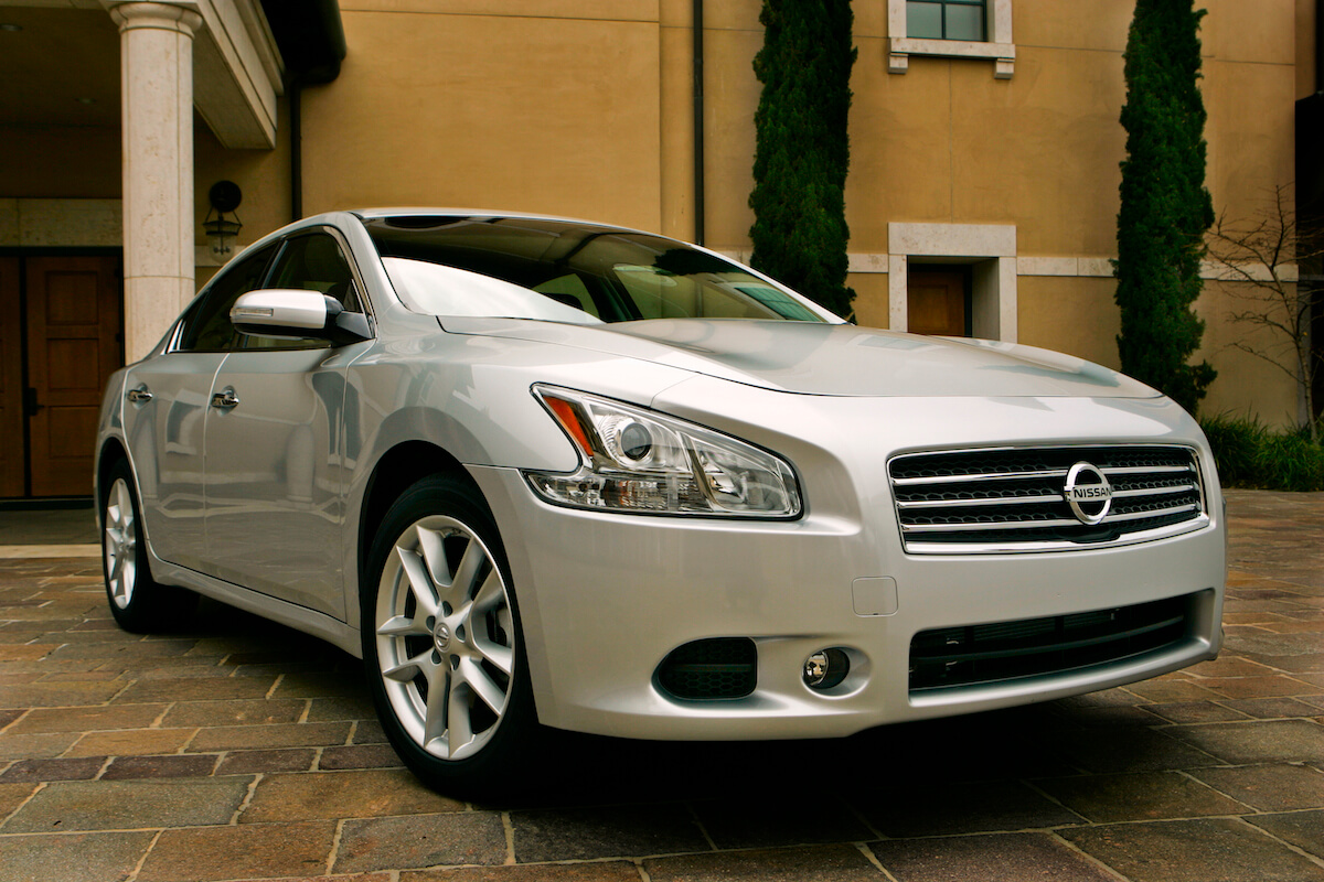 A front corner view of the 2009 Nissan Maxima