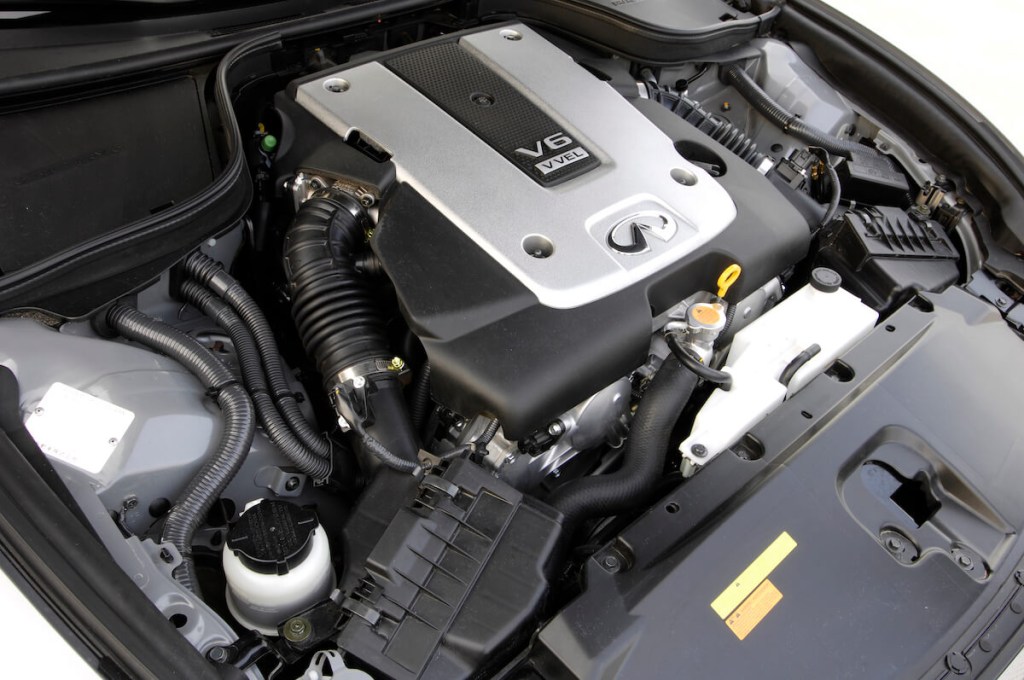 The 3.7-liter engine in the Infiniti G37