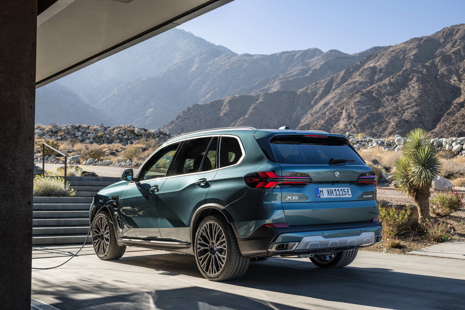 Exterior shot of the 2023 BMW X5