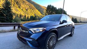 A front corner view of the 2023 Mercedes-Benz GLC 300