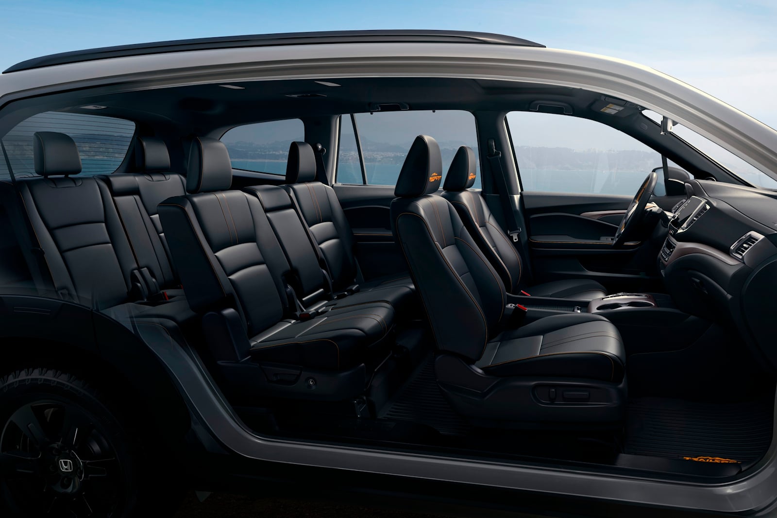 The 2023 Honda Pilot interior from the side