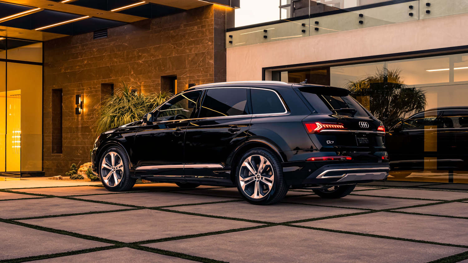 This 2024 Audi Q7 SUV earned a safety award for the new model year.