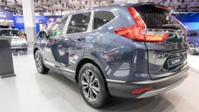 The rear of a Honda CR-V at the Brussels Expo. The 2024 Honda CR-V's price is variable depending on the configuration.