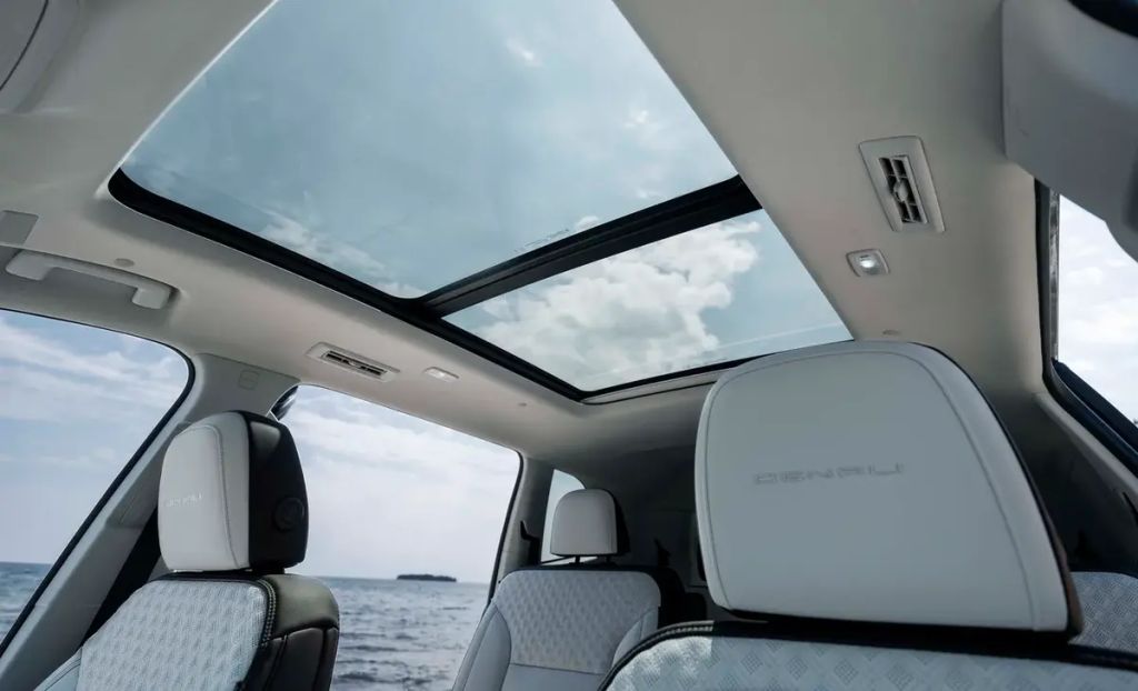 2024 GMC Acadia SUV white interior