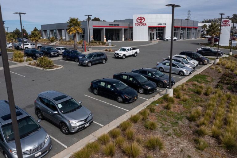 The Cheapest Places to Buy Cars in America Aren't Where You Would Expect