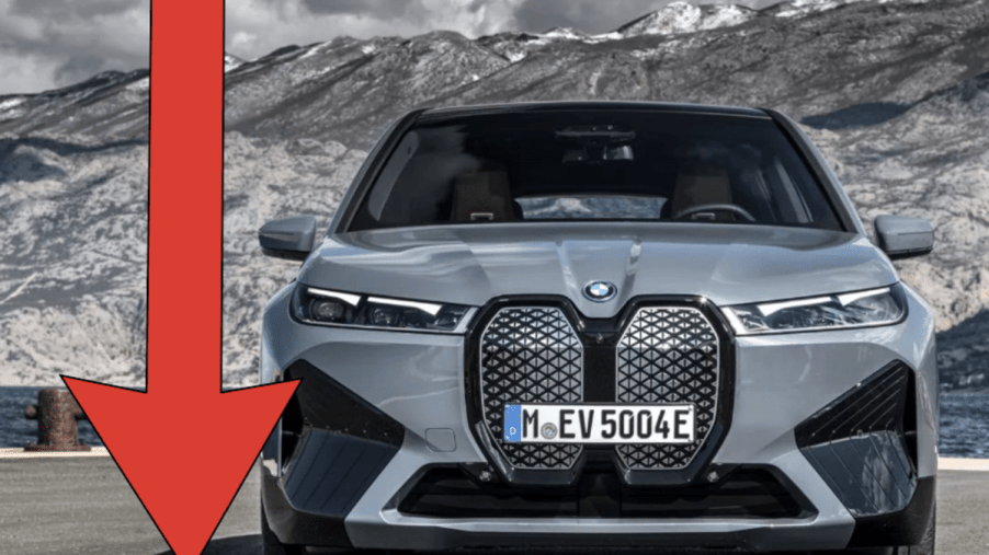 2024 BMW iX EV SUV front view
