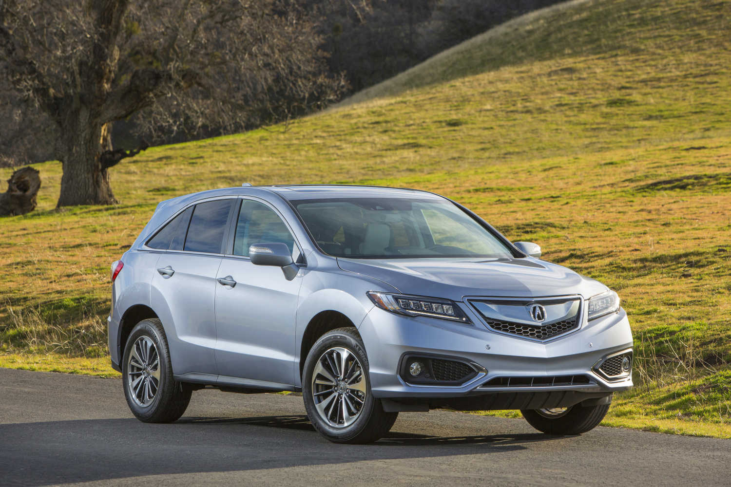 The best used SUVs for teens include this 2016 Acura RDX