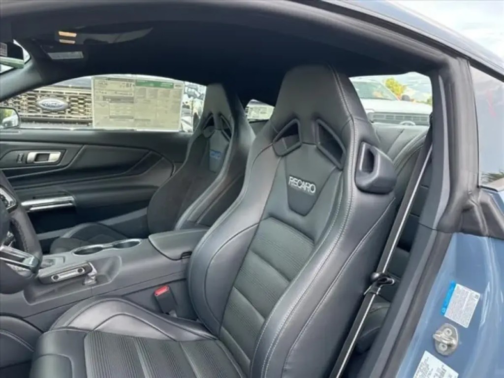2024 Ford Mustang mismatched seats showing different materials