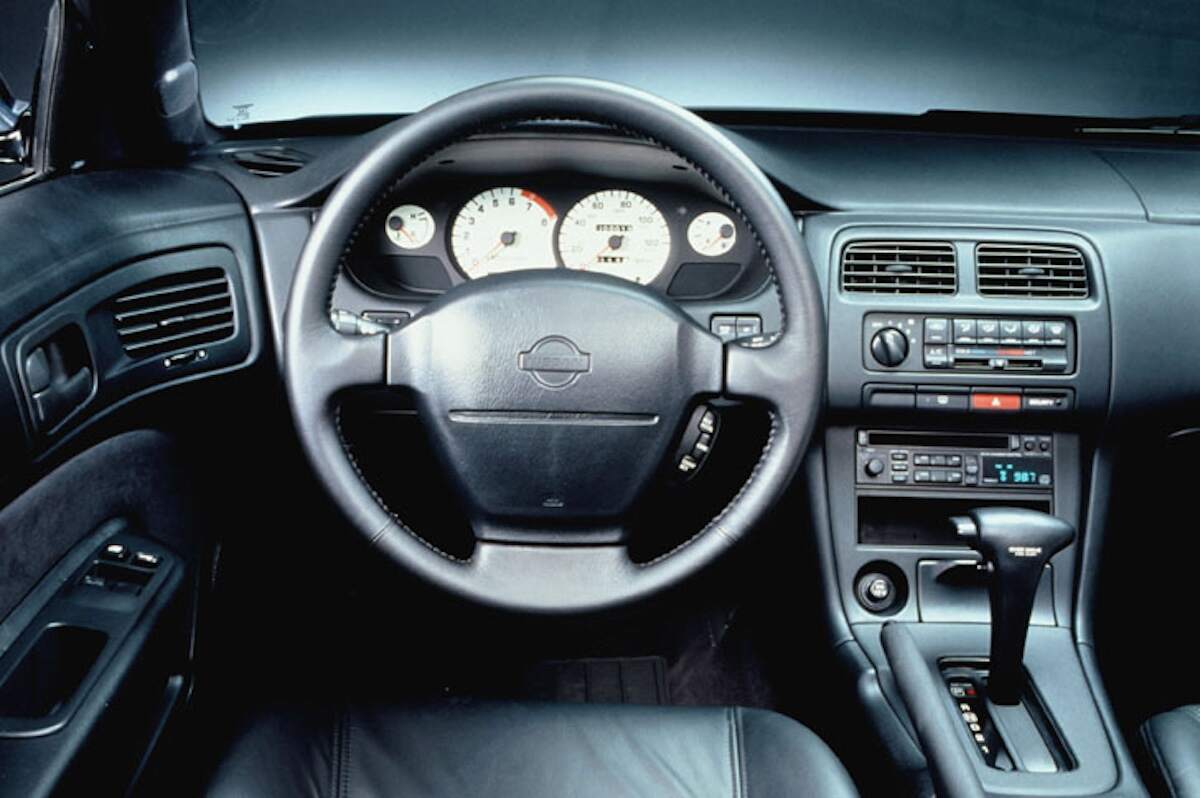 1995 Nissan 240SX SE instrument panel