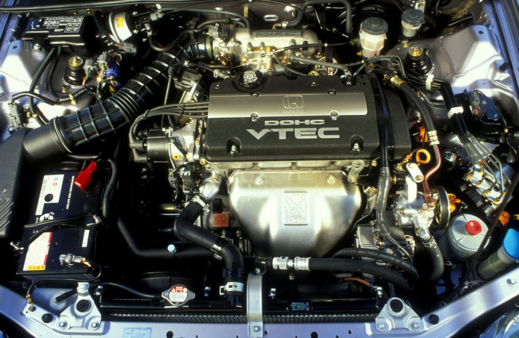 A 1999 Honda Prelude engine