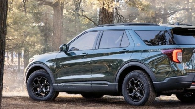 Why on Earth Does a 2024 Ford Edge Cost More Than a New Explorer?