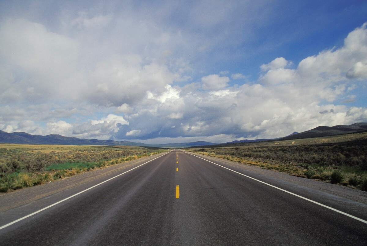 Creepy roads in Nevada: US Highway 50