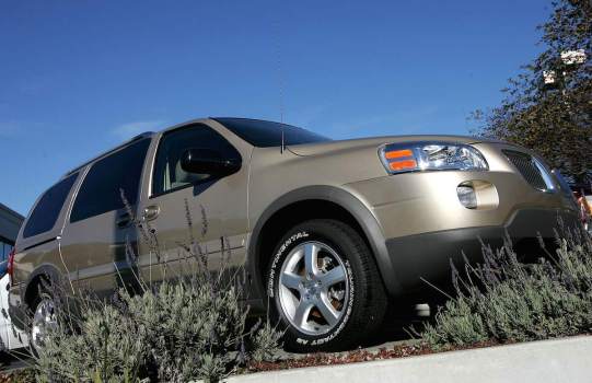 1 of the Ugliest Cars Was a Minivan Crossover From a Now-Dead GM Brand