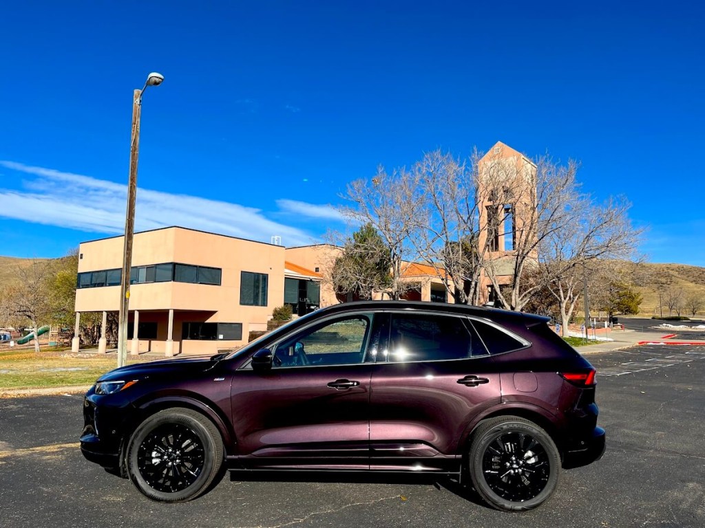 A side view of the 2023 Ford Escape ST-Line