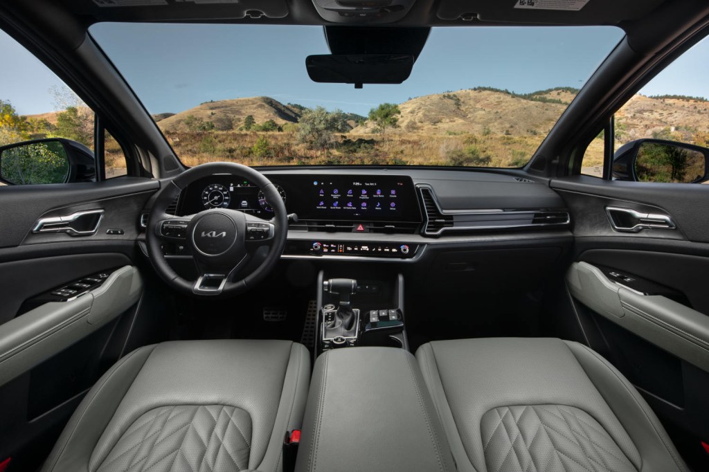 Inside the 2023 Kia Sportage