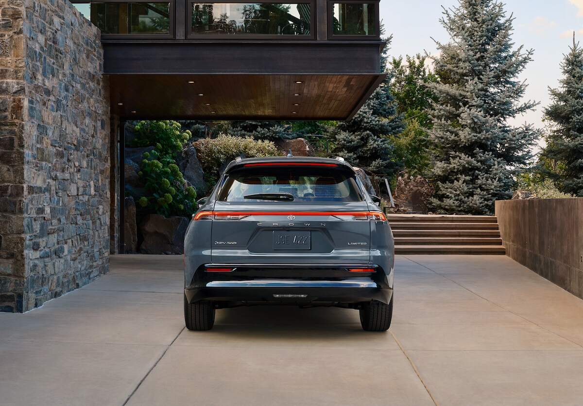 2025 Toyota Crown Signia exterior rear