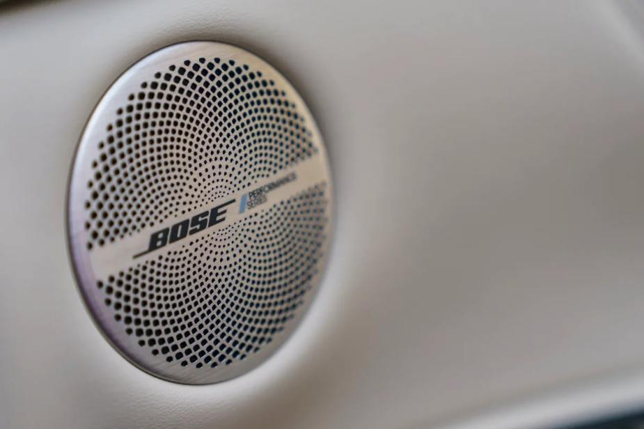 Bose car speakers in a a 2019 Infiniti QX50