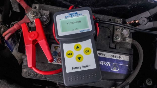 How Does a Trickle Charger Work to Keep Your Car Battery Healthy?
