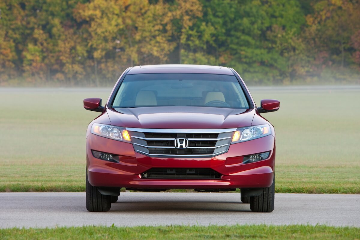 A front view of the Honda Crosstour