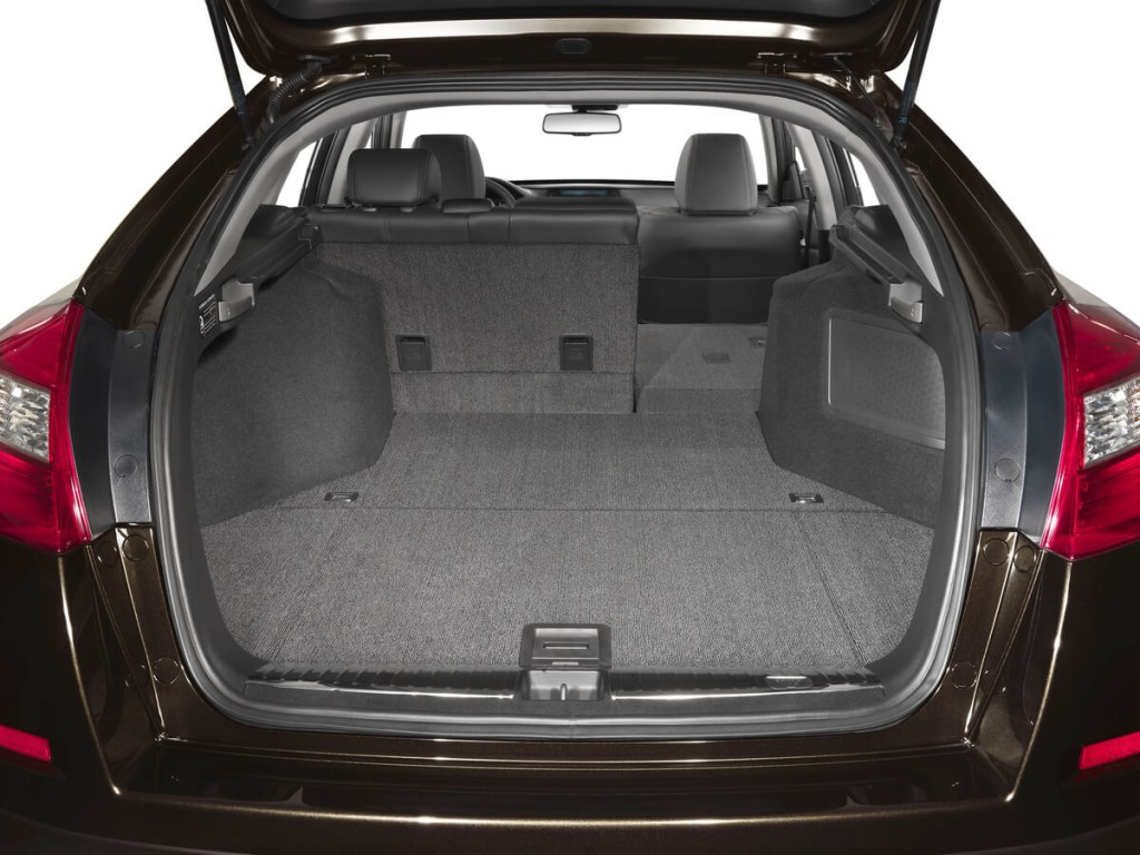 The trunk area in the Honda Crosstour