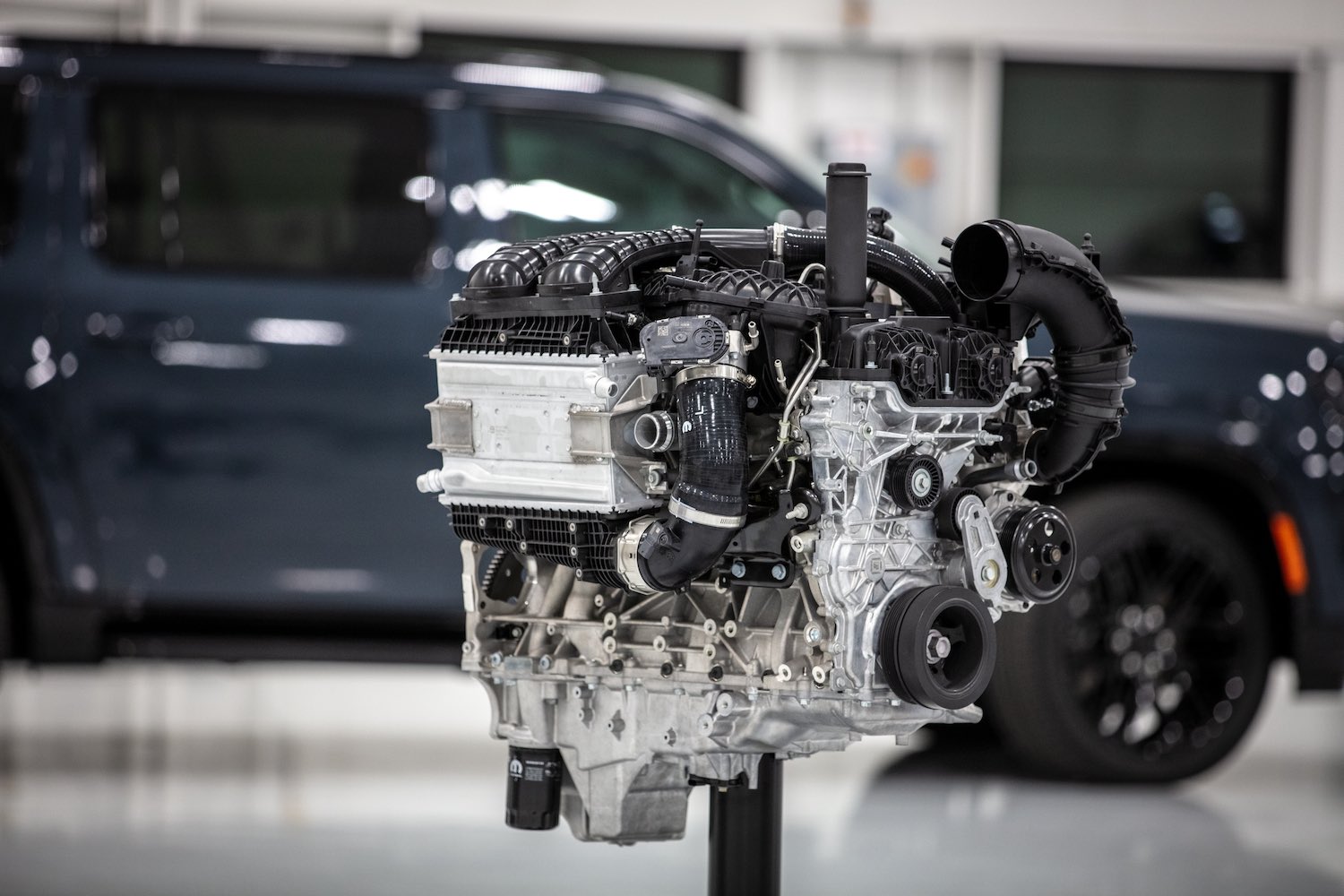 The new twin-turbocharged 3.0-liter straight-six (I6) V8-replacement engine for Ram pickup trucks.